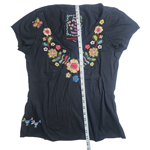 Johnny Was Los Angeles Embroidered Floral Tee V Neck Cotton Top Birds Black M‎ - Picture 6 of 9
